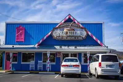 Farmhouse Sweets Candy Kitchen 