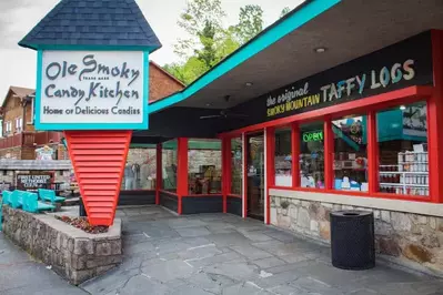 old smoky candy kitchen