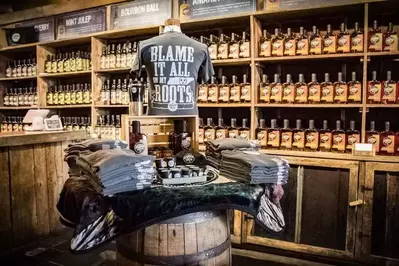 inside of ole smoky moonshine