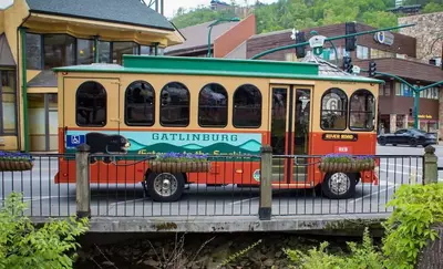 gatlinburg trolley