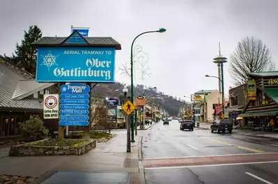 ober gatlinburg sign downtown gatlinburg