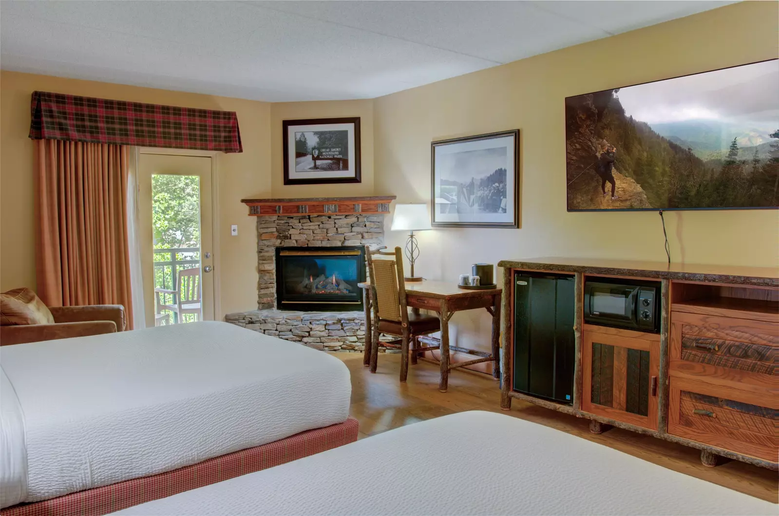 king suite in gatlinburg