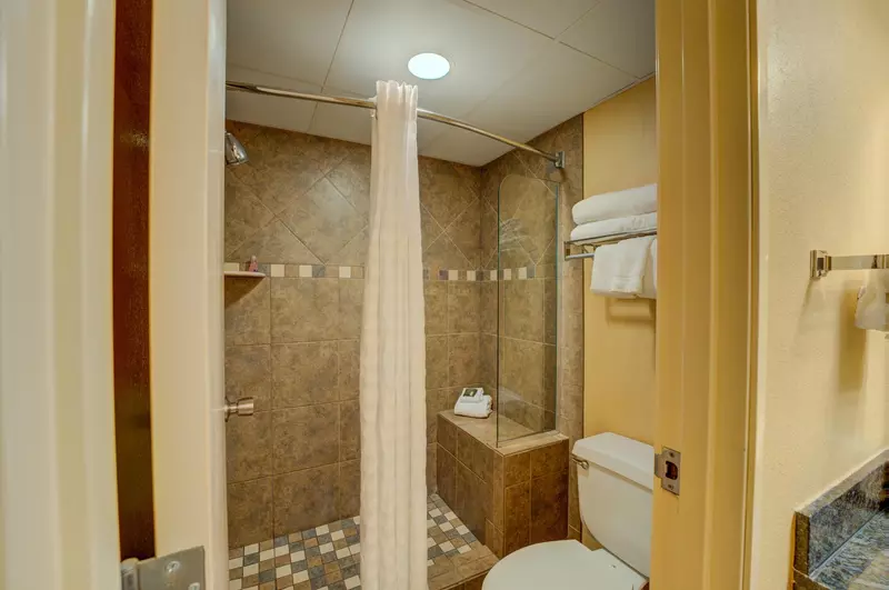 Old Creek Lodge 211--11