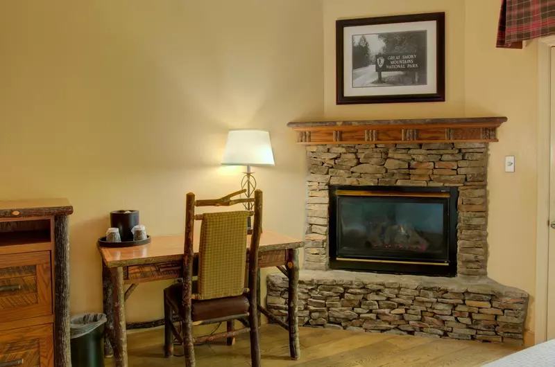 Old Creek Lodge 218--5