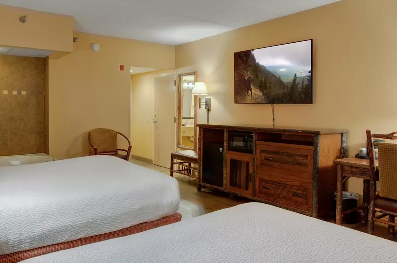 Old Creek Lodge 218--7