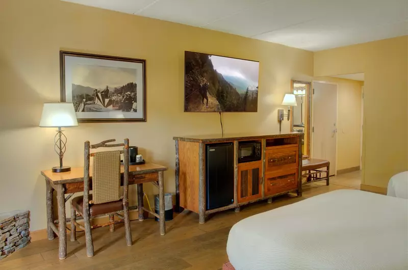Old Creek Lodge 317--5