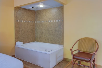 Whirlpool tub