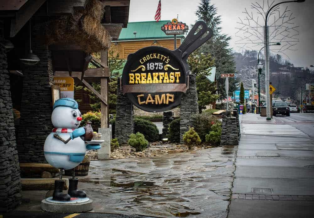 crockett's breakfast camp