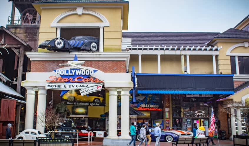 hollywood star cars museum in gatlinburg